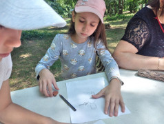 Шелест страниц, тишина и удивленные глаза детей