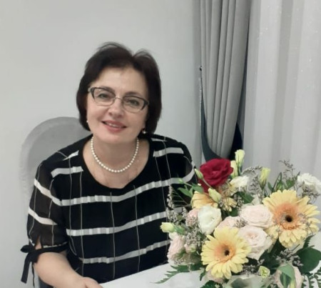 Спешим поздравить