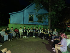 Вечерняя свечка &mdash; это традиционное и одно из самых важных мероприятий.