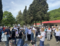 Встреча с улыбками: первый день в лагере