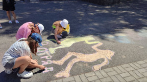 Рисунки на асфальте «От кадра до шедевра» 