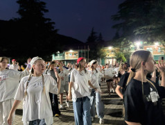 "Танцующий Человек" в ДОЛ &laquo;Экспресс&raquo; : Битва Ритма и Грации!