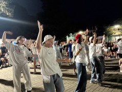 "Танцующий Человек" в ДОЛ &laquo;Экспресс&raquo; : Битва Ритма и Грации!