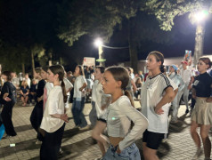 "Танцующий Человек" в ДОЛ &laquo;Экспресс&raquo; : Битва Ритма и Грации!