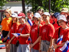 Флаг, Гимн и "Тин-Лига"! &laquo;Орлёнок&raquo; масштабно отметил День России!