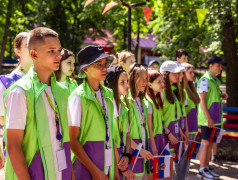 Флаг, Гимн и "Тин-Лига"! &laquo;Орлёнок&raquo; масштабно отметил День России!