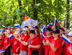 Флаг, Гимн и "Тин-Лига"! &laquo;Орлёнок&raquo; масштабно отметил День России!