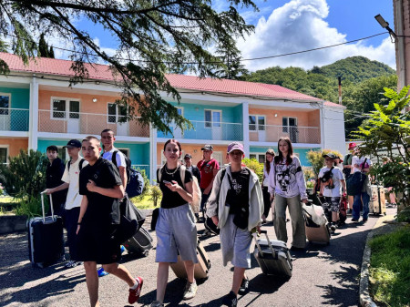 Ура! Вторая смена в детском оздоровительном лагере 