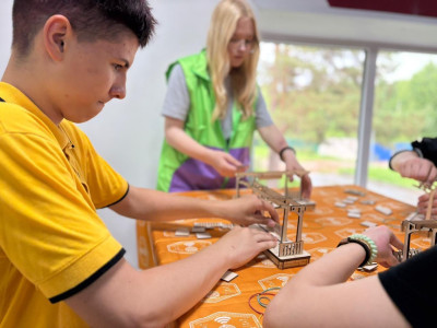 В наследники ЖД славы чрезе Платформу №7