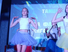 ЗАЖИГАЙ ТАНЦПОЛ: КАК "ТВЕРЦА" ВЗОРВАЛА СЦЕНУ ФЛЕШМОБАМИ!