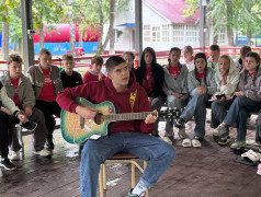 Тепло домашнего очага в "Орлёнке": квартирник ко Дню семьи, любви и верности! 