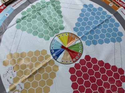 "Тот неловкий момент, когда ты Наследник ЖД славы, но боишься высоты и поездов!"