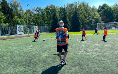 СПОРТ - ЭТО РАДОСТЬ ДЕТЕЙ, ОСОБЕННО, КОГДА РЯДОМ ТИН-ЛИГА!