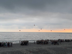 "Это больше, чем традиция": Прощание с морем в ДОЛ "Экспресс"