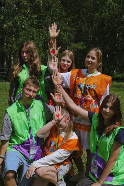 "От идеи до реализации: подростки в действии"