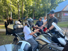 Папы в деле! ? Рев моторов и истории Победы: "Стальные Орлы" снова в гостях у нас!