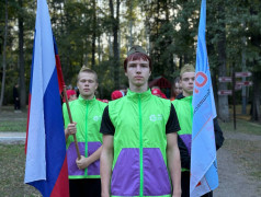 Громкие шаги, звонкие песни! "Орлёнок" чтит память Героев в смотре строя и песни!
