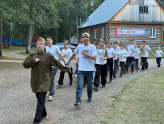Громкие шаги, звонкие песни! "Орлёнок" чтит память Героев в смотре строя и песни!