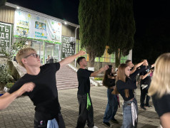 ДОЛ "Экспресс" в эпицентре танцевального шторма!