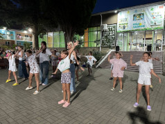 ДОЛ "Экспресс" в эпицентре танцевального шторма!
