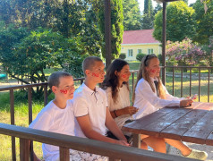 "Мы &ndash; дети РЖД": в Экспрессе нашли вагоны счастья и зажгли семафоры талантов!