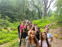 Древний камень против Чудо-Красотки: ДОЛ "Экспресс" выбрал дружбу!