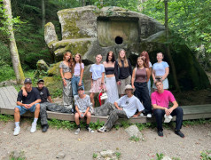 Древний камень против Чудо-Красотки: ДОЛ "Экспресс" выбрал дружбу!