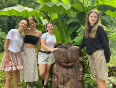 Древний камень против Чудо-Красотки: ДОЛ "Экспресс" выбрал дружбу!