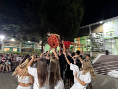 ДОЛ "Экспресс": Точь-в-точь безумие! Дети косплеили звезд так, что мама не узнает!