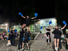 "Костюмы, акробатика и крики до луны: "ДОЛ Экспресс" показал, что такое настоящий чирлидинг-хаос!"