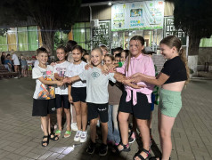 "Красная дорожка" в ДОЛ "Экспресс": Вожатые и дети - одна большая звезда! 