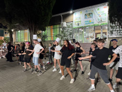 "Красная дорожка" в ДОЛ "Экспресс": Вожатые и дети - одна большая звезда! 