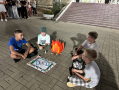 "Красная дорожка" в ДОЛ "Экспресс": Вожатые и дети - одна большая звезда! 