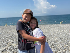 "Море по Колено, Замки до Небес! Экспресс-Отдых на Волне!"