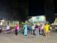 В ДОЛ &laquo;Экспресс&raquo; зажглась танцевальная феерия!