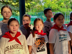 Смотр строя и песни: Орлята покорили эпоху пионерии! 