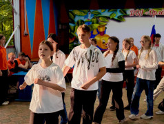 Смотр строя и песни: Орлята покорили эпоху пионерии! 