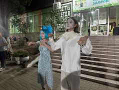 Мистер и Мисс": Где дети танцуют, а вожатые жгут