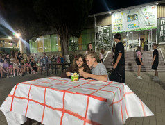 Мистер и Мисс": Где дети танцуют, а вожатые жгут