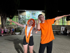 Мистер и Мисс": Где дети танцуют, а вожатые жгут