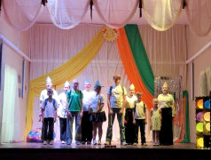 "Мы &ndash; дети РЖД": В "Огоньках" прозвучал финальный аккорд лета.