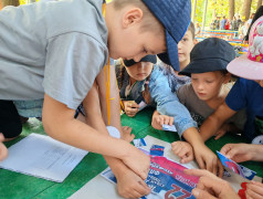 Сегодня в День Государственного флага России, наш лагерь расцвел особенным настроением!   