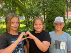 ДОЛ "Экспресс" отпраздновал День Государственного флага!