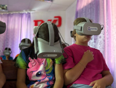 Show Express в этом клубе просит снять очки!