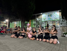 В ДОЛ "Экспресс" клонировали звезд! Леди Гага и Артур Пирожков в одном флаконе!