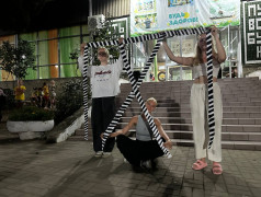 В ДОЛ "Экспресс" клонировали звезд! Леди Гага и Артур Пирожков в одном флаконе!