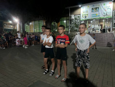 В ДОЛ "Экспресс" клонировали звезд! Леди Гага и Артур Пирожков в одном флаконе!