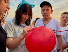 &laquo;Расстаёмся с морем (но мысленно всё ещё плещемся)&raquo;