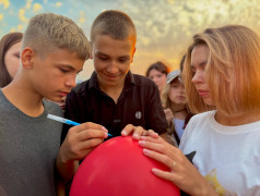 &laquo;Расстаёмся с морем (но мысленно всё ещё плещемся)&raquo;