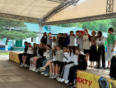 Первая лагерная смена детского оздоровительного лагеря имени Лизы Чайкиной открылась с ярким праздником